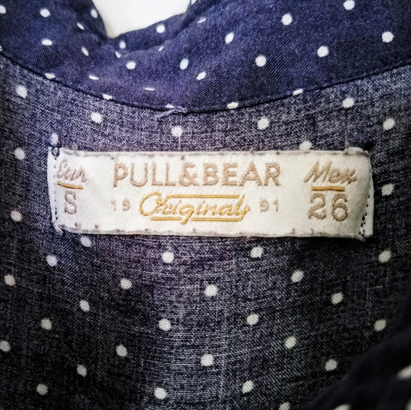 [Pull & Bear] Blue sleeveless button blouse - Picture 2 of 4